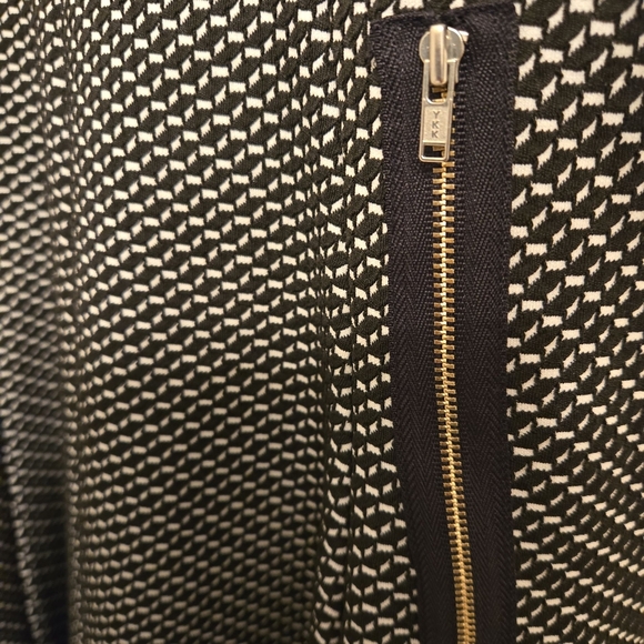 PLUS SIZE******Lane Bryant Black and White Top - Picture 6 of 7